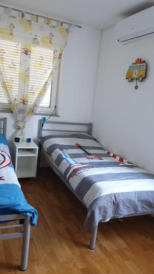 Beachfront Apartmant Veli נובי ווינודולסקי מראה חיצוני תמונה